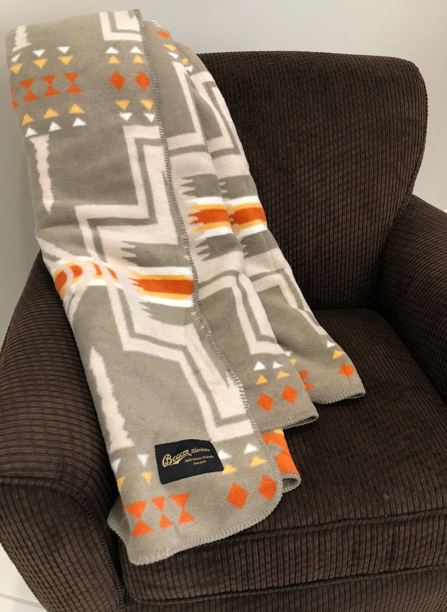 Beacon Blankets Southwestern Agawam Native American Design Premium Thick Plush Cotton Blend Blanket/Throw